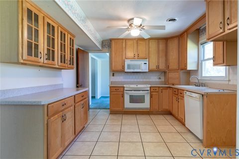 Tiny photo for 14 Effingham Place, Newport News, VA 23608 (MLS # 2529329)