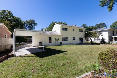 Tiny photo for 14 Effingham Place, Newport News, VA 23608 (MLS # 2529329)