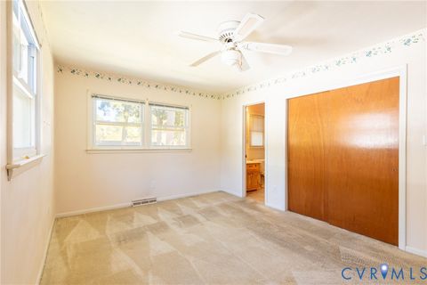Tiny photo for 14 Effingham Place, Newport News, VA 23608 (MLS # 2529329)