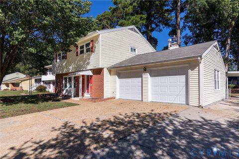 Tiny photo for 14 Effingham Place, Newport News, VA 23608 (MLS # 2529329)