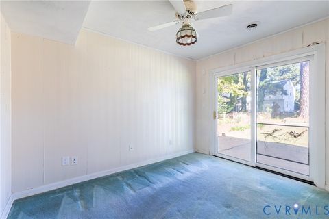 Tiny photo for 14 Effingham Place, Newport News, VA 23608 (MLS # 2529329)