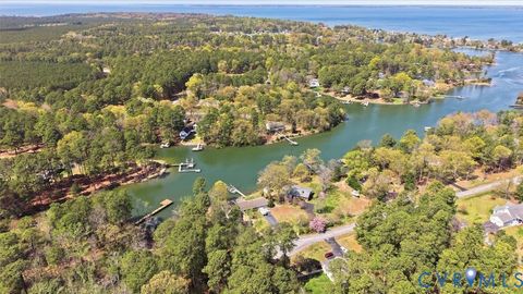 Tiny photo for 329 N Glebe Road, Montross, VA 22520 (MLS # 2608940)