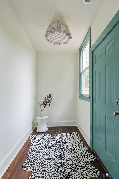 Tiny photo for 2303 Fairfax Avenue, Richmond, VA 23224 (MLS # 2532498)