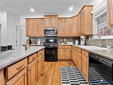 Tiny photo for 10885 Zilles Road, Blackstone, VA 23824 (MLS # 2532283)