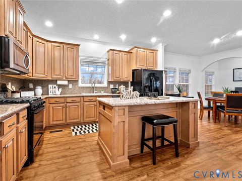 Tiny photo for 10885 Zilles Road, Blackstone, VA 23824 (MLS # 2532283)