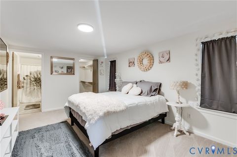 Tiny photo for 4904 Edgefield Street, Henrico, VA 23227 (MLS # 2532044)