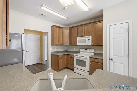 Tiny photo for 1000 Westwood Village Way #302, Midlothian, VA 23114 (MLS # 2602261)