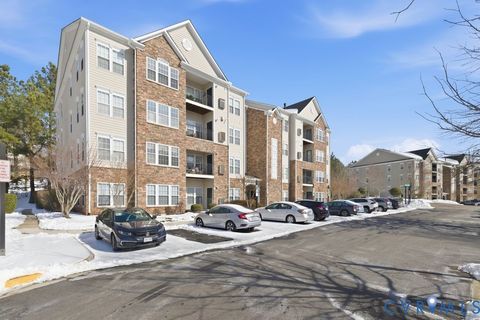 Photo of 1000 Westwood Village Way #302, Midlothian, VA 23114 (MLS # 2602261)