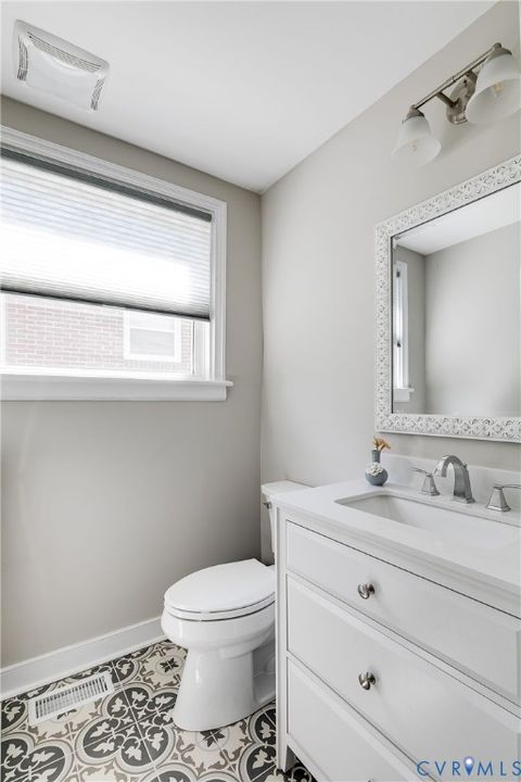 Tiny photo for 1609 Westover Hills Boulevard, Richmond, VA 23225 (MLS # 2606350)
