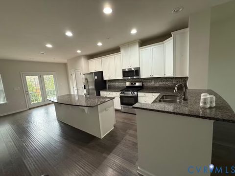 Tiny photo for 11955 shire view Way, Glen Allen, VA 23233 (MLS # 2608778)