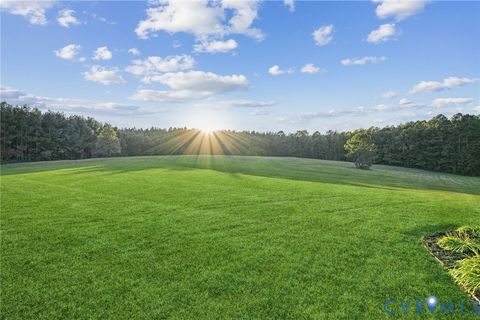 Tiny photo for 20145 Hunnicut Road, Dinwiddie, VA 23803 (MLS # 2609832)