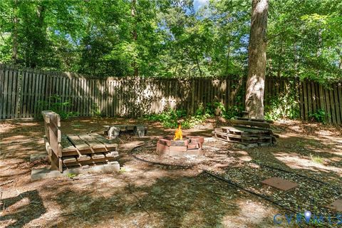 Tiny photo for 9404 Vantage Court, Chesterfield, VA 23236 (MLS # 2612195)