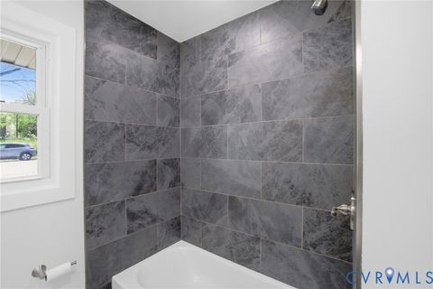 Tiny photo for 807 McKenzie Street, Petersburg, VA 23803 (MLS # 2609363)