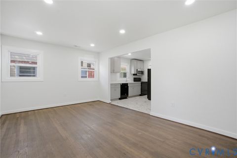 Tiny photo for 807 McKenzie Street, Petersburg, VA 23803 (MLS # 2609363)