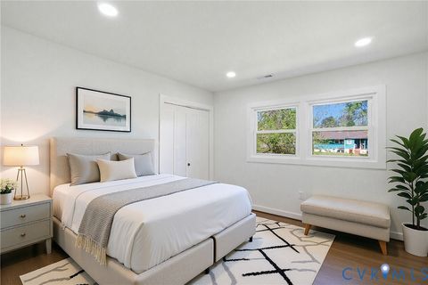 Tiny photo for 807 McKenzie Street, Petersburg, VA 23803 (MLS # 2609363)