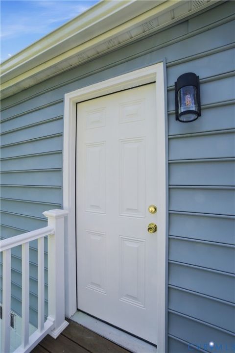 Tiny photo for 807 McKenzie Street, Petersburg, VA 23803 (MLS # 2609363)