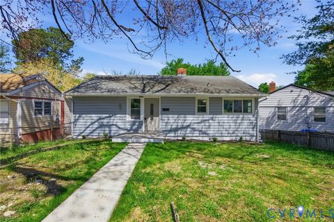 Photo of 807 McKenzie Street, Petersburg, VA 23803 (MLS # 2609363)