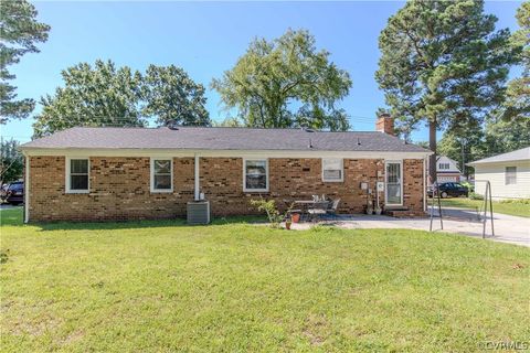 A home in Colonial Heights