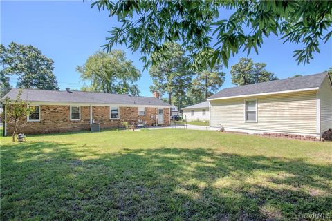 A home in Colonial Heights