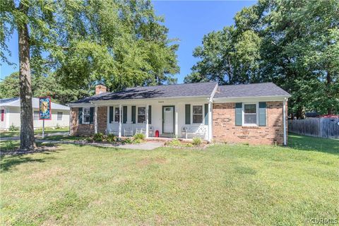 A home in Colonial Heights