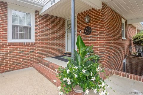 A home in Colonial Heights