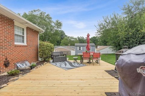 A home in Colonial Heights