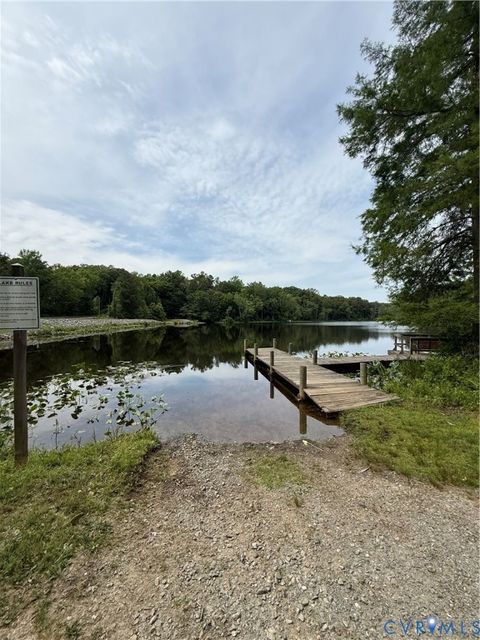Tiny photo for 257 E Sunrise Drive, Warsaw, VA 22572 (MLS # 2614906)