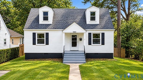 Photo of 1860 Coggin Street, Petersburg, VA 23805 (MLS # 2627318)