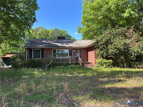 Photo of 1008 Circlewood Drive, Richmond, VA 23224 (MLS # 2609209)