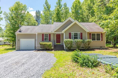 Photo of 207 Tranquility Drive, Ruther Glen, VA 22546 (MLS # 2413324)