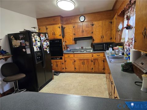 Tiny photo for 1700 Ward Street, Farmville, VA 23901 (MLS # 2532173)