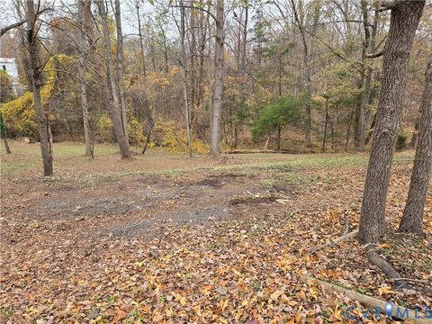 Tiny photo for 1700 Ward Street, Farmville, VA 23901 (MLS # 2532173)