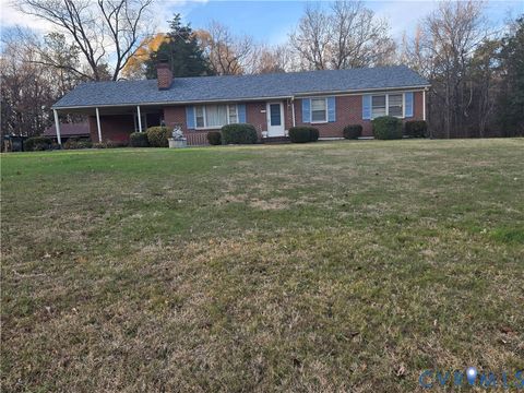 Tiny photo for 1700 Ward Street, Farmville, VA 23901 (MLS # 2532173)