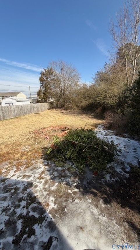 Tiny photo for 234 Battery Place, Colonial Heights, VA 23834 (MLS # 2603284)