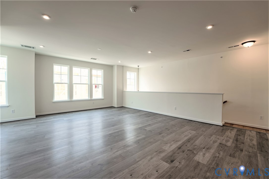 5309 Twisting Vine Lane 201