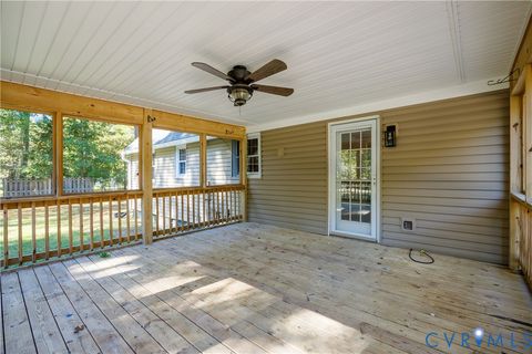 Tiny photo for 18015 James River Drive, Disputanta, VA 23842 (MLS # 2529290)