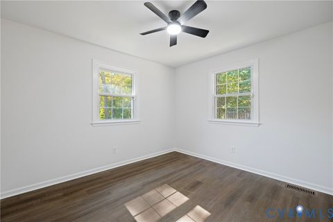 Tiny photo for 18015 James River Drive, Disputanta, VA 23842 (MLS # 2529290)