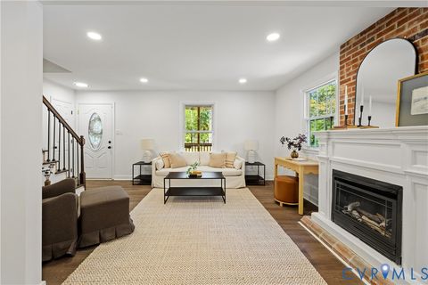 Tiny photo for 18015 James River Drive, Disputanta, VA 23842 (MLS # 2529290)