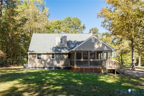 Tiny photo for 18015 James River Drive, Disputanta, VA 23842 (MLS # 2529290)