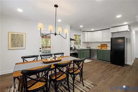 Tiny photo for 18015 James River Drive, Disputanta, VA 23842 (MLS # 2529290)