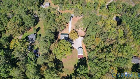 Tiny photo for 18015 James River Drive, Disputanta, VA 23842 (MLS # 2529290)