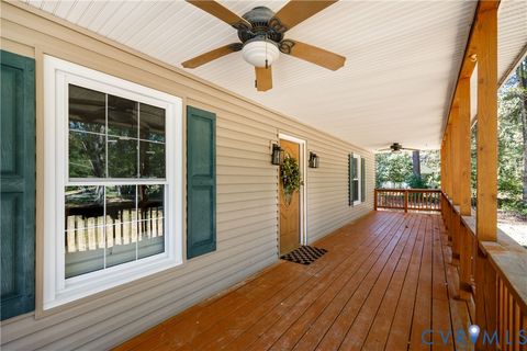 Tiny photo for 18015 James River Drive, Disputanta, VA 23842 (MLS # 2529290)