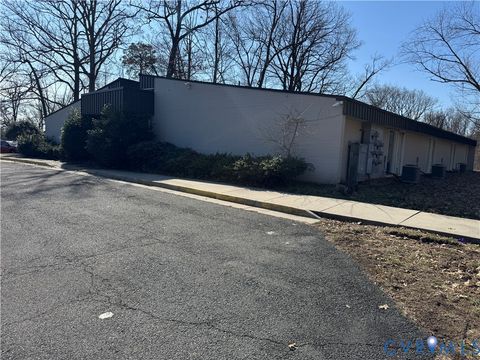 Photo of 1712 Clubhouse Road, Fairfax, VA 20190 (MLS # 2606367)