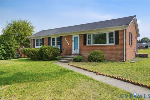 Photo of 7390 Brandy Creek Drive, Mechanicsville, VA 23111 (MLS # 2613876)