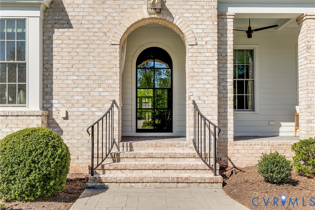 1712 Tulip Hill Drive