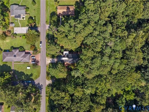 Tiny photo for 701 E Maryland Avenue, Crewe, VA 23930 (MLS # 2602611)