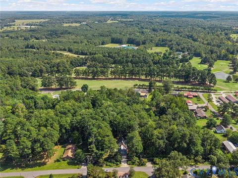 Tiny photo for 701 E Maryland Avenue, Crewe, VA 23930 (MLS # 2602611)