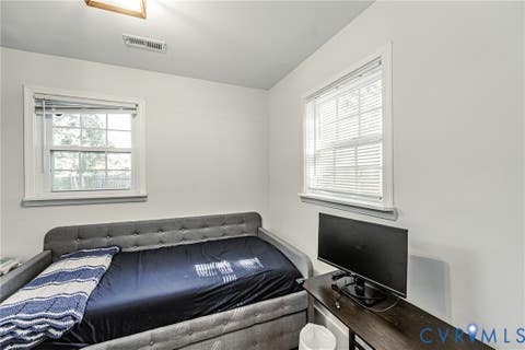 Tiny photo for 716 E Gladstone Avenue, Richmond, VA 23222 (MLS # 2620467)