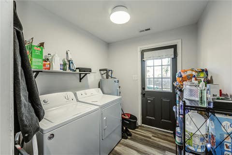 Tiny photo for 716 E Gladstone Avenue, Richmond, VA 23222 (MLS # 2620467)