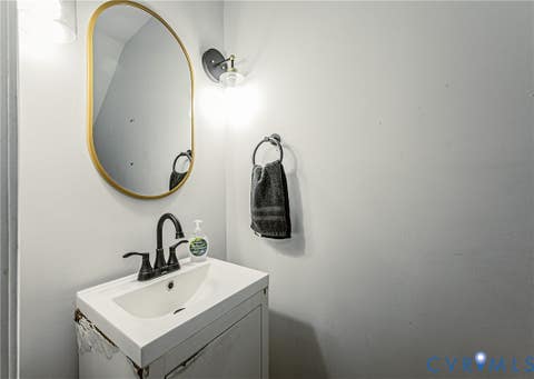 Tiny photo for 716 E Gladstone Avenue, Richmond, VA 23222 (MLS # 2620467)